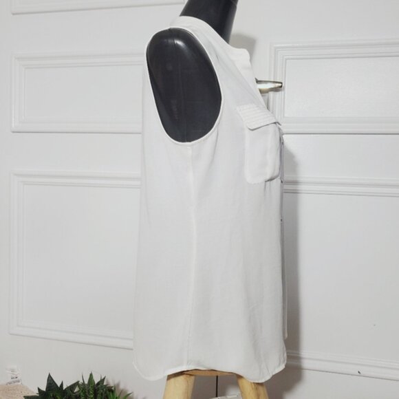 Banana Republic Petite White Sleeveless/Collarless "Safari" Top - Picture 4 of 16